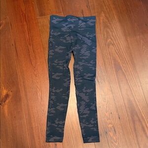 SPANX  Camouflage Leggings NWOT